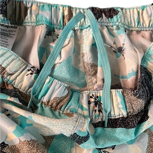 PATAGONIA WOMENS TROPICAL PATTERN SHORTS SIZE SMALL - Picture 6 of 14